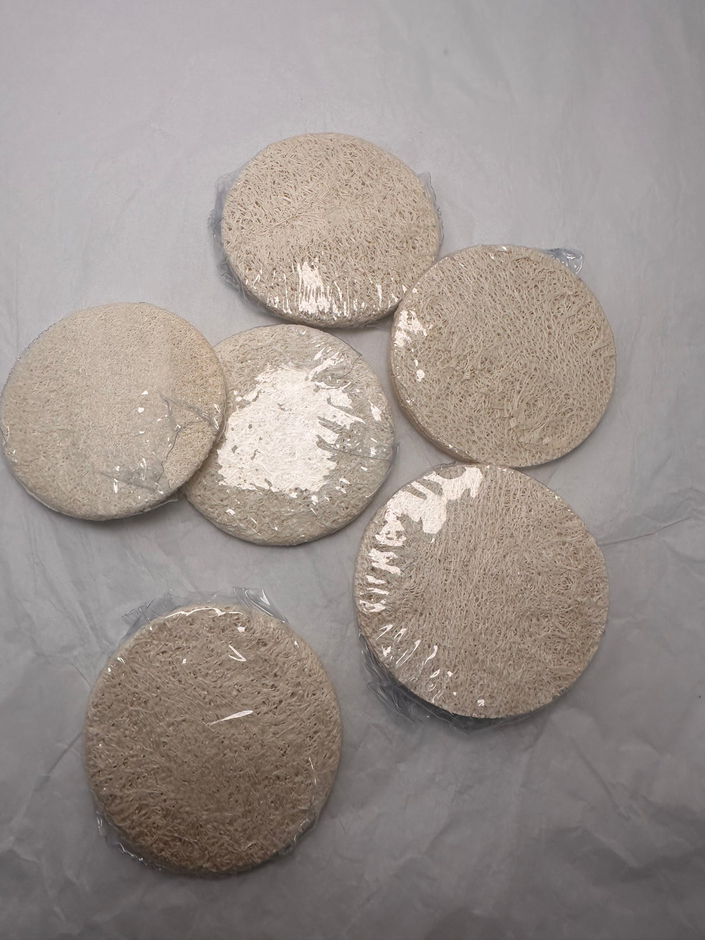 Round face loofah scrub