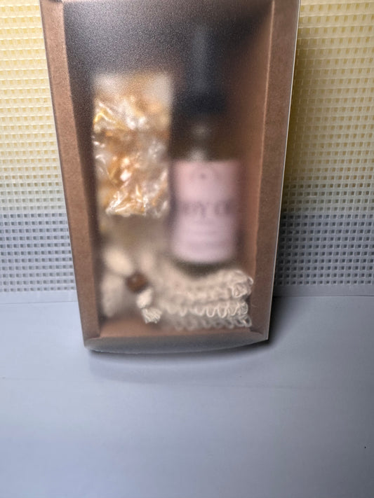 Nourish & Glow gift set